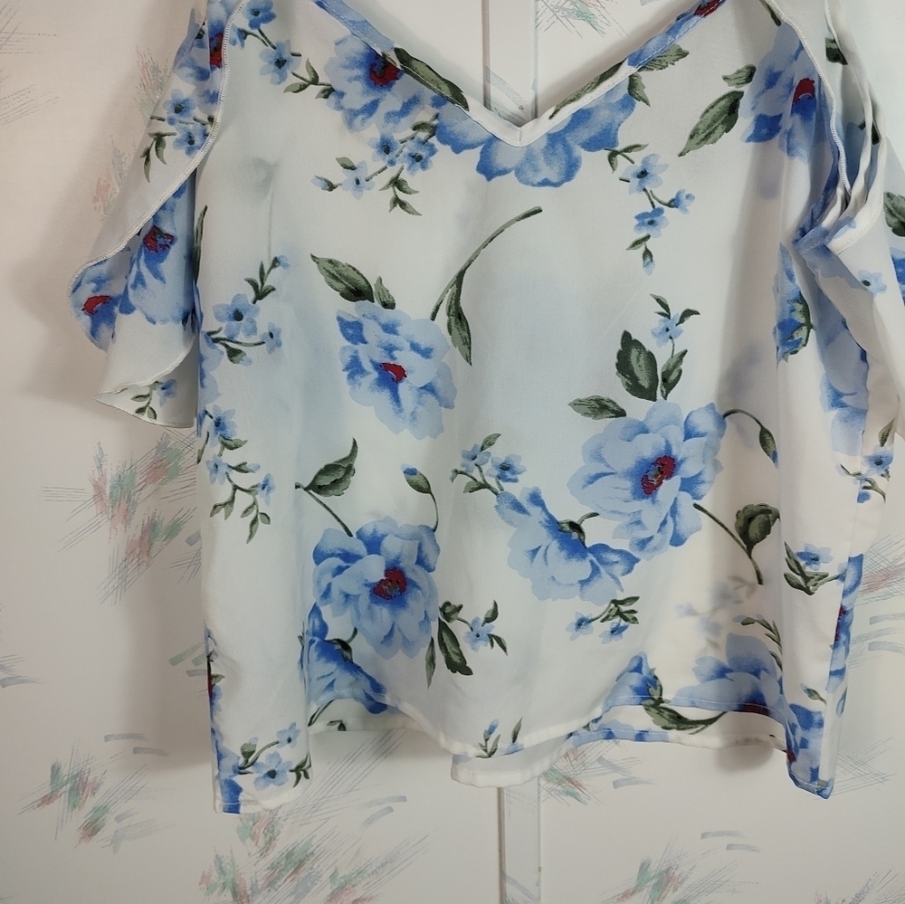 Shein Floral Cold Shoulder Top - Picture 10 of 10
